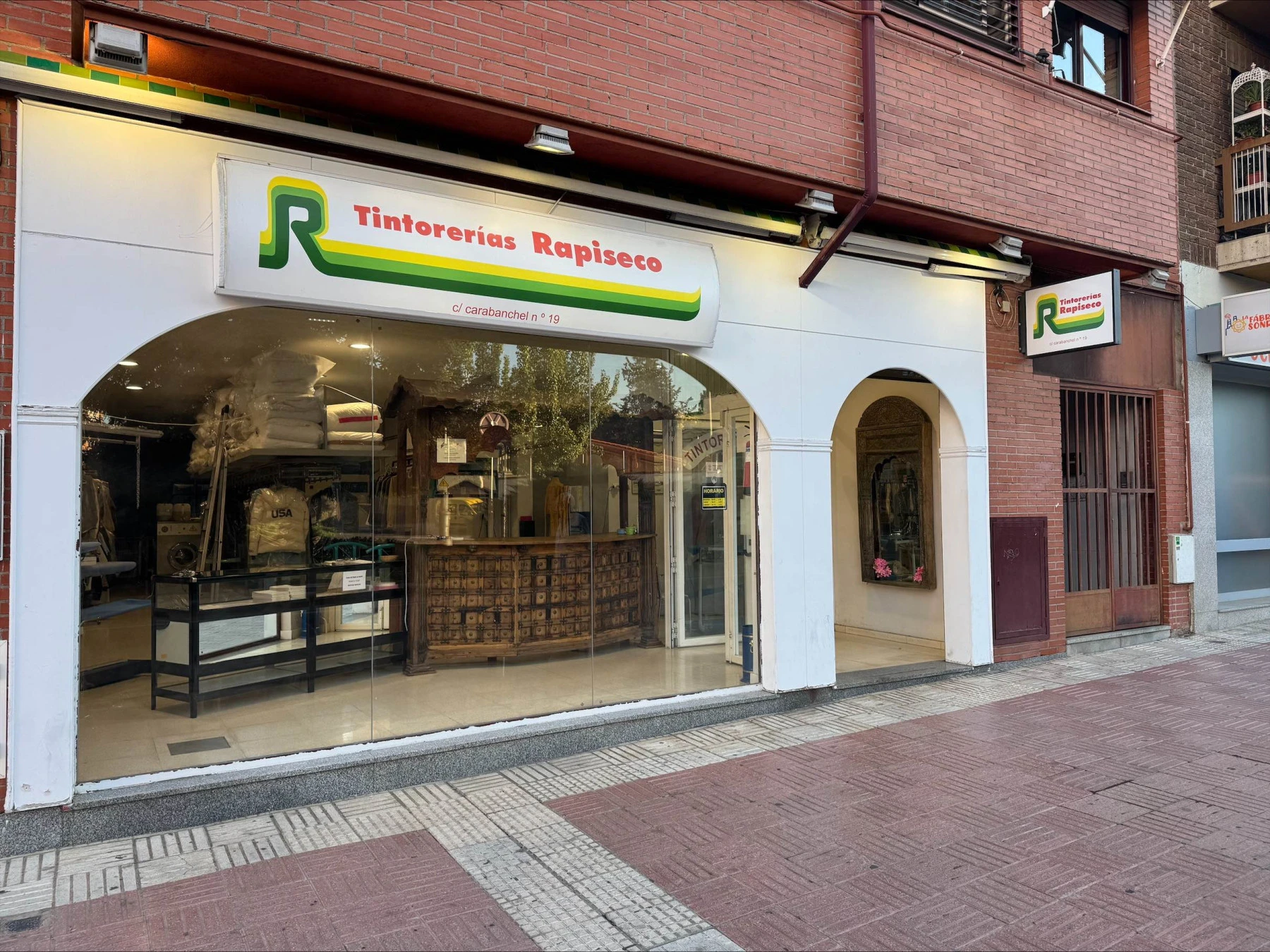 TINTORERÍAS RAPISECO