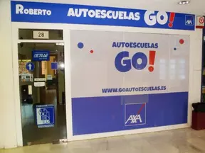 ROBERTO AUTOESCUELA GO