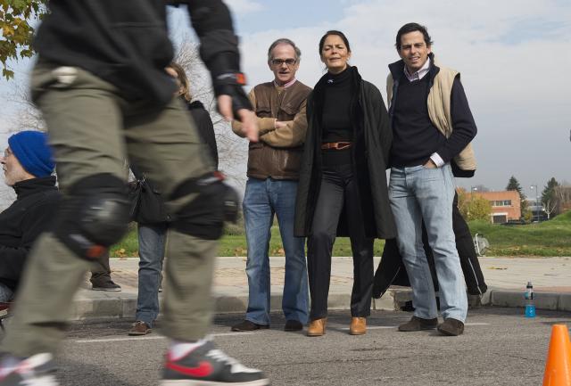 Gran acogida de la Primera Exhibición de Longboard en Pozuelo de Alarcón
