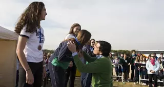 Más de 1.500 escolares de Pozuelo participan en el Cross de Navidad