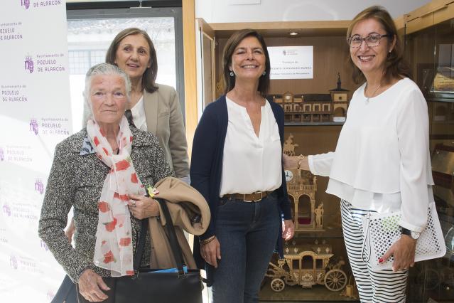Pozuelo rinde homenaje a los voluntarios de los centros municipales de mayores fallecidos este año