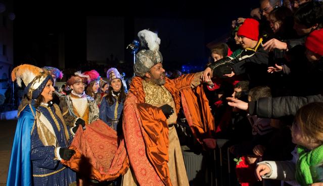 Pozuelo de Alarcón ya está preparado para la llegada de los Reyes Magos de Oriente este lunes