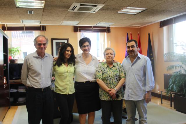 La alcaldesa se reúne con los representantes sindicales de UGT y CSIF