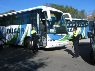 El Ayuntamiento inicia la campaña de inspección de los transportes escolares
