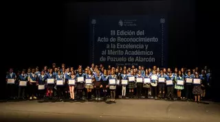 El Ayuntamiento de Pozuelo reconoce a los mejores estudiantes que terminan Primaria y Secundaria