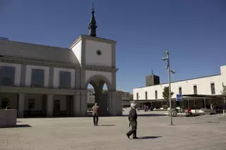 El PP rechaza las propuestas del PSOE de mejorar la Plaza del Padre Vallet