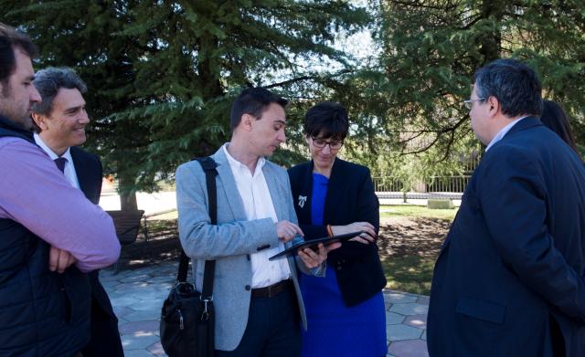 El Ayuntamiento instala telegestión de riego en más de 20 parques, lo que supondrá un ahorro del 30% en agua