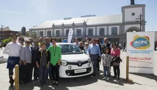 La alcaldesa acompaña a la Asociación de Comerciantes Pozuelo Calidad en la presentación de su nueva campaña de promoción