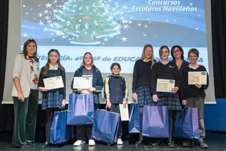Entrega en Pozuelo de los premios de los concursos de Belenes, Árboles y Felicitaciones