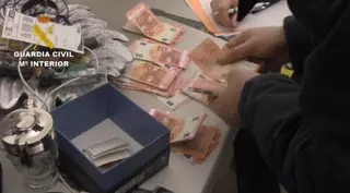 La Guardia Civil detiene a un grupo de “aluniceros” especializados en robos a entidades bancarias y administraciones de lotería