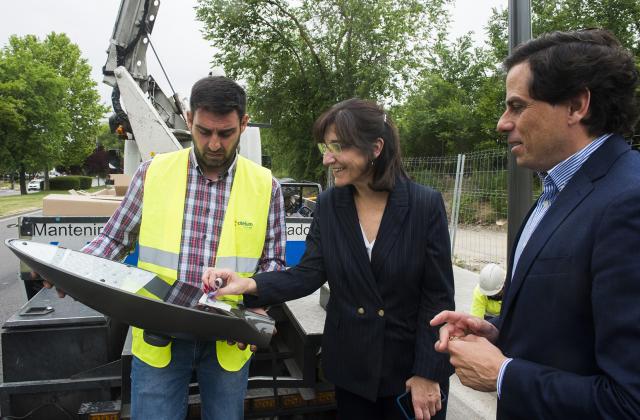
                                                    El Ayuntamiento de Pozuelo renueva y mejora el alumbrado público de la Avenida Pablo VI