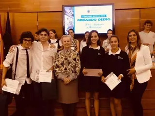Alumnos de Secundaria de Pozuelo reciben los Premios del Concurso de Poesía, Ilustración y Declamación 