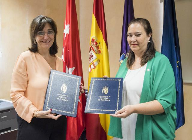 
                                                    El Ayuntamiento renueva su compromiso con la AVT para apoyar a las víctimas del terrorismo