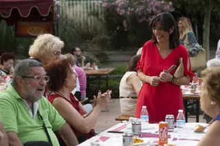Las fiestas del barrio de La Estación arrancaron con música, la gran paella popular y diversión para los más pequeños