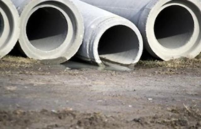 El Ayuntamiento renovará una tubería de saneamiento de la Avenida de Europa con una tecnología sin zanja