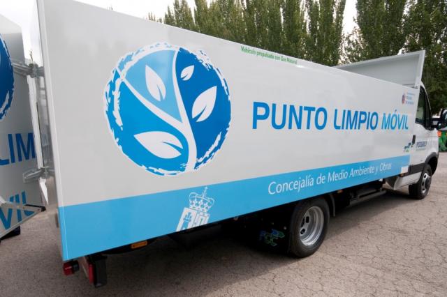 El Punto Limpio Móvil de Pozuelo recoge a domicilio los pequeños residuos de origen doméstico