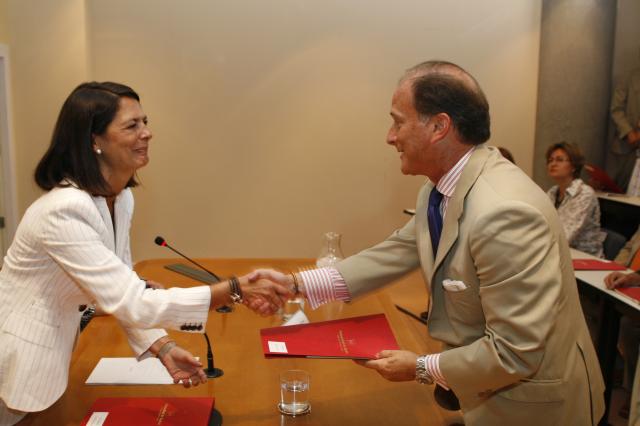 El Ayuntamiento firma un convenio con la Comunidad para impulsar la formación para el empleo