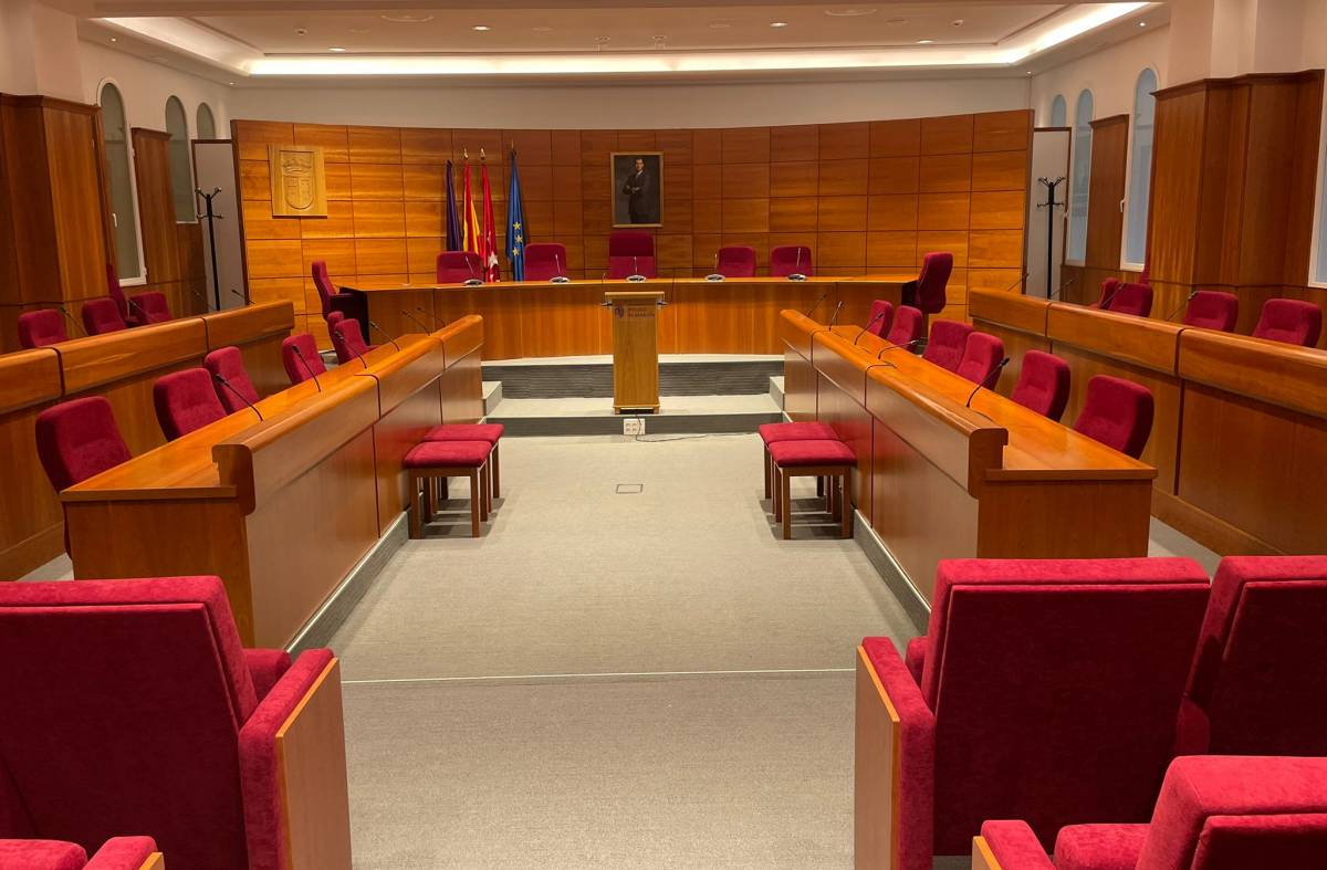 
                                                    El Ayuntamiento de Pozuelo continuará ofreciendo la retransmisión en streaming de los plenos y las mesas de contratación