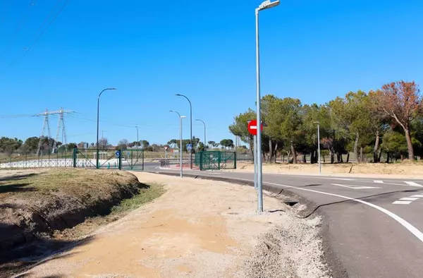 El Ayuntamiento inicia el acondicionamiento del camino de acceso al Parque Forestal Adolfo Suárez