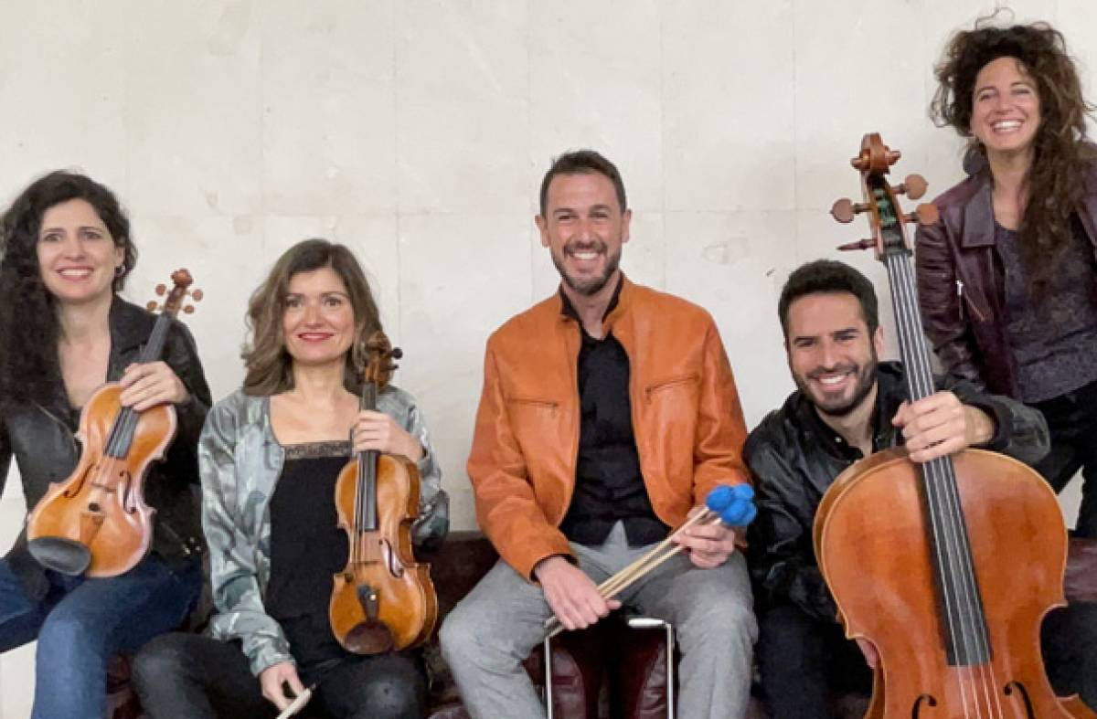 
                                                    La EMMD de Pozuelo acoge 'Entre cuerdas y palabras', una nueva forma de experimentar el arte
