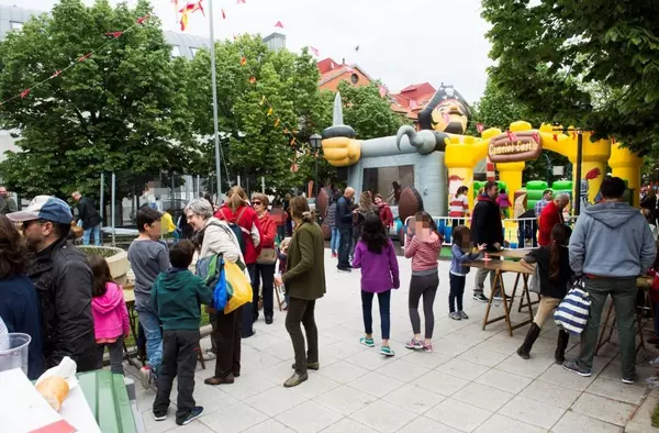 Juegos y espectáculos infantiles, paella popular y fuegos artificiales para celebrar las fiestas de San Gregorio en Húmera
