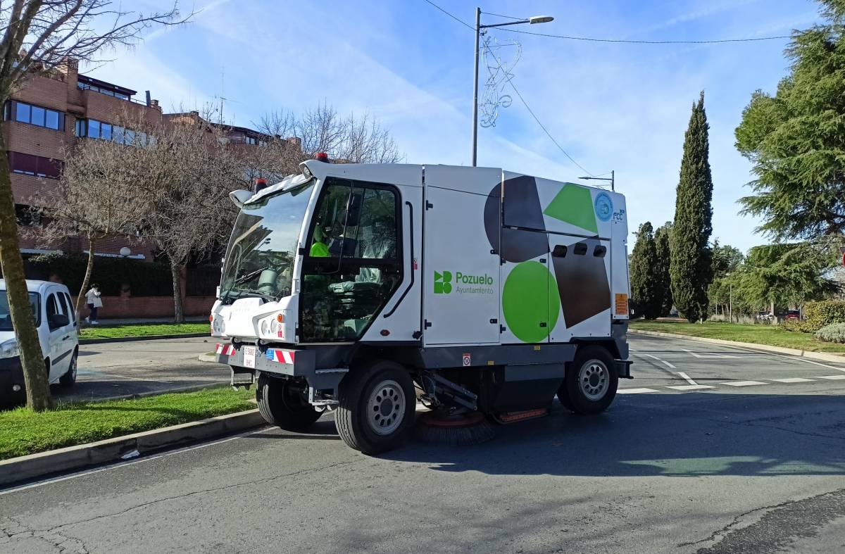 Pozuelo incorpora dos nuevas barredoras para la campaña de recogida de hojas