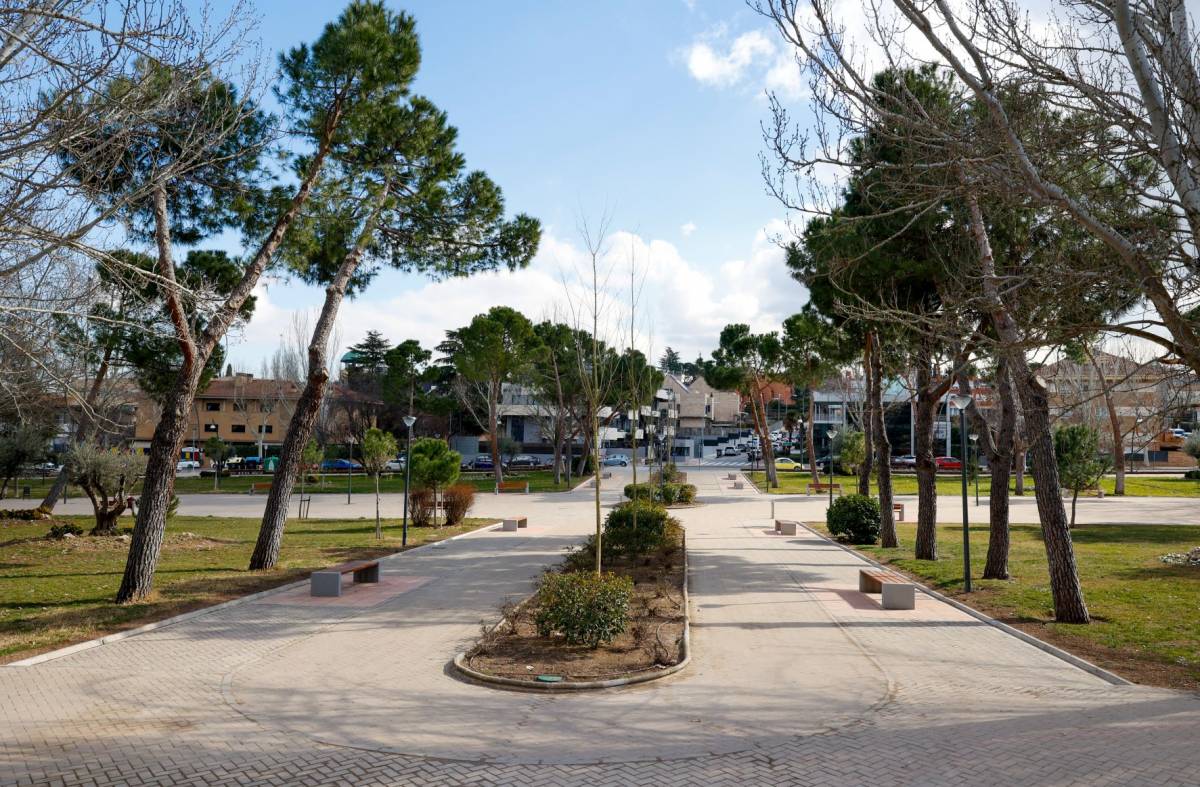
                                                    El Parque Fuente de la Salud de Pozuelo abre sus puertas tras las obras de mejora