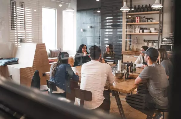 Escuelas de Negocios en Madrid: Fomentando el crecimiento empresarial y el desarrollo profesional en nuestra comunidad