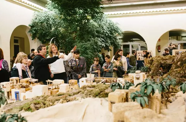 Ya se puede visitar el gran Belén instalado en el Patio de Segovia del Ayuntamiento de Pozuelo