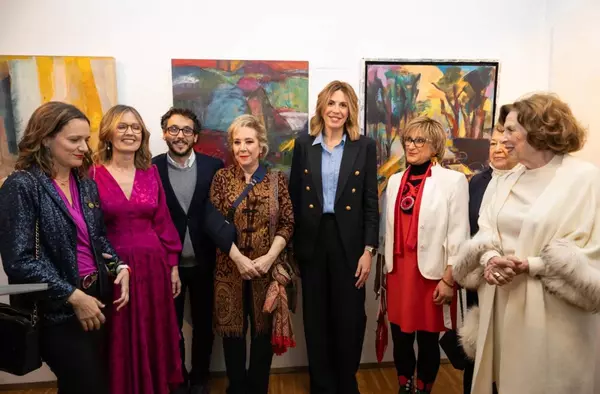 Medio centenar de mujeres artistas de Pozuelo exponen sus obras en el Centro Cultural Padre Vallet