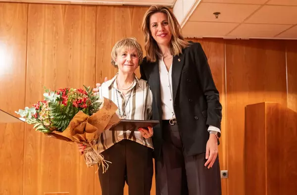 La sala de documentación de la Biblioteca Miguel de Cervantes llevará el nombre de Esperanza Morón, Cronista Oficial de la Villa