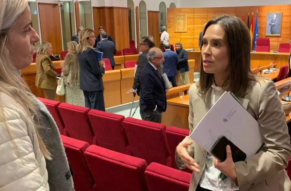 Ainhoa García Flórez, portavoz de Vox en Pozuelo, lidera el nuevo Grupo de Respuesta Nacional de Familia del partido