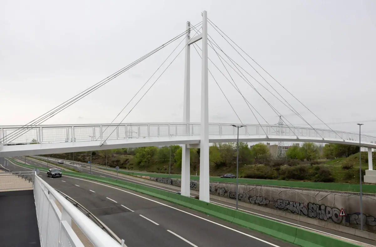 Finalizada la renovación integral de las pasarelas de la M-503 y M-502 en Pozuelo