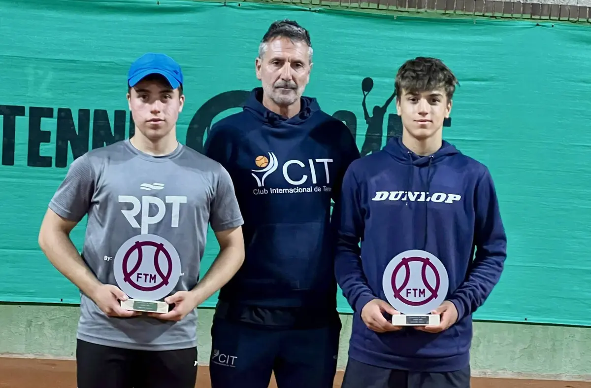 Los hermanos Eusamio, del Club de Tenis Pozuelo, revalidan el título junior de Madrid