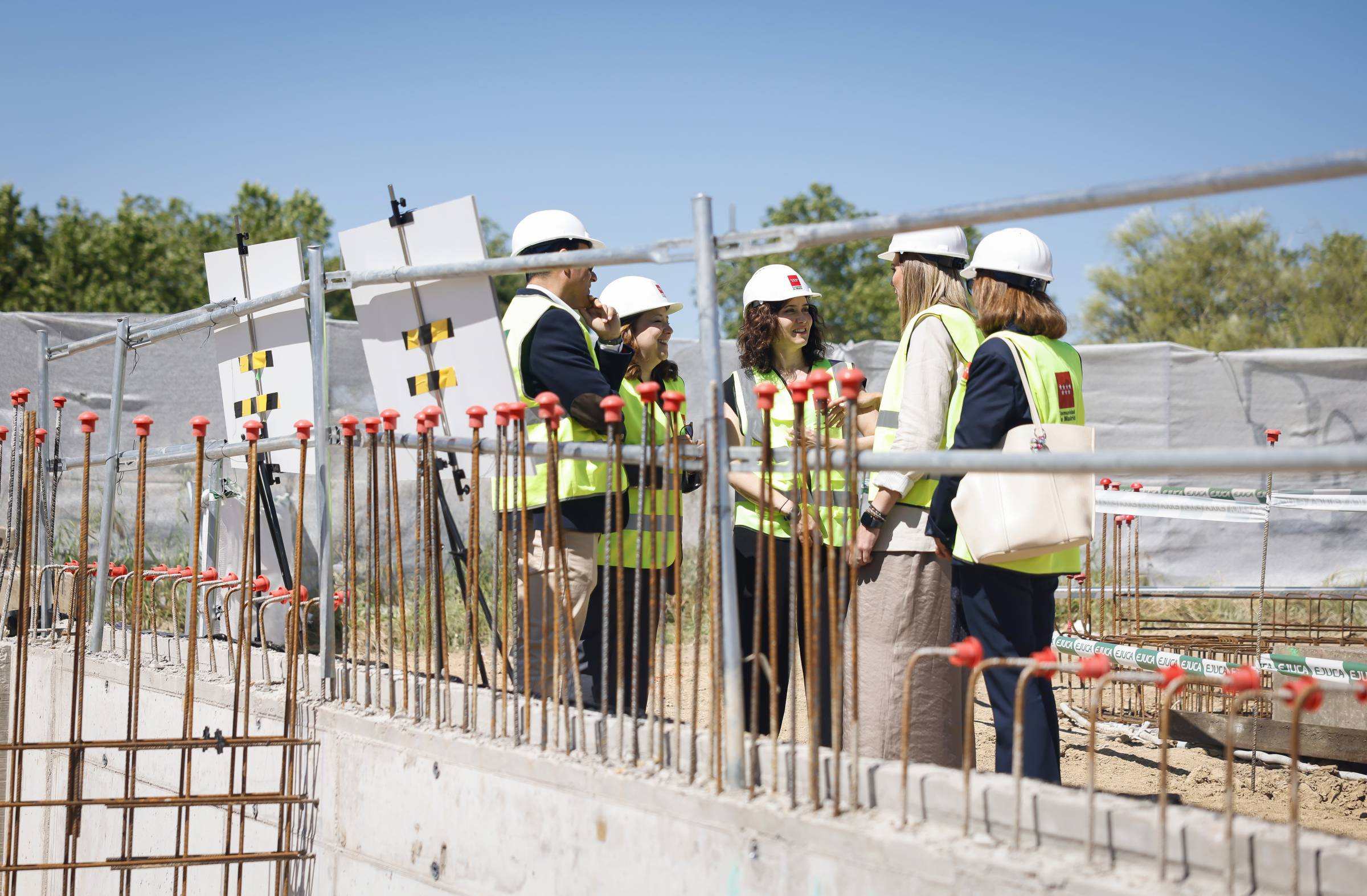 Díaz Ayuso visita las obras del nuevo Centro de Salud de Pozuelo: estará listo en 18 meses y dará servicio a 15.000 vecinos