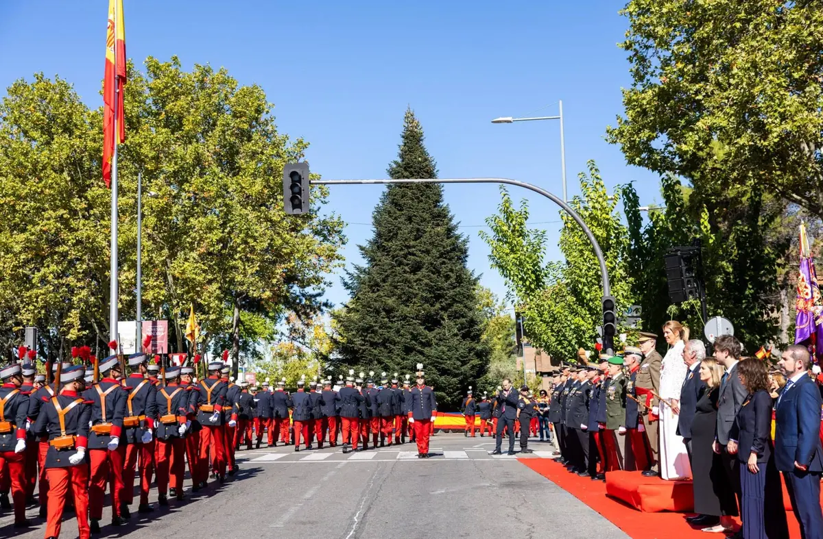 Pozuelo se vuelca en el emotivo Homenaje a la Bandera, organizado con motivo de la Hispanidad