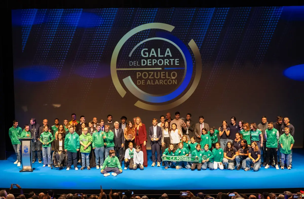 Pozuelo reconoce el valor y esfuerzo de los deportistas y clubes locales en su Gala del Deporte