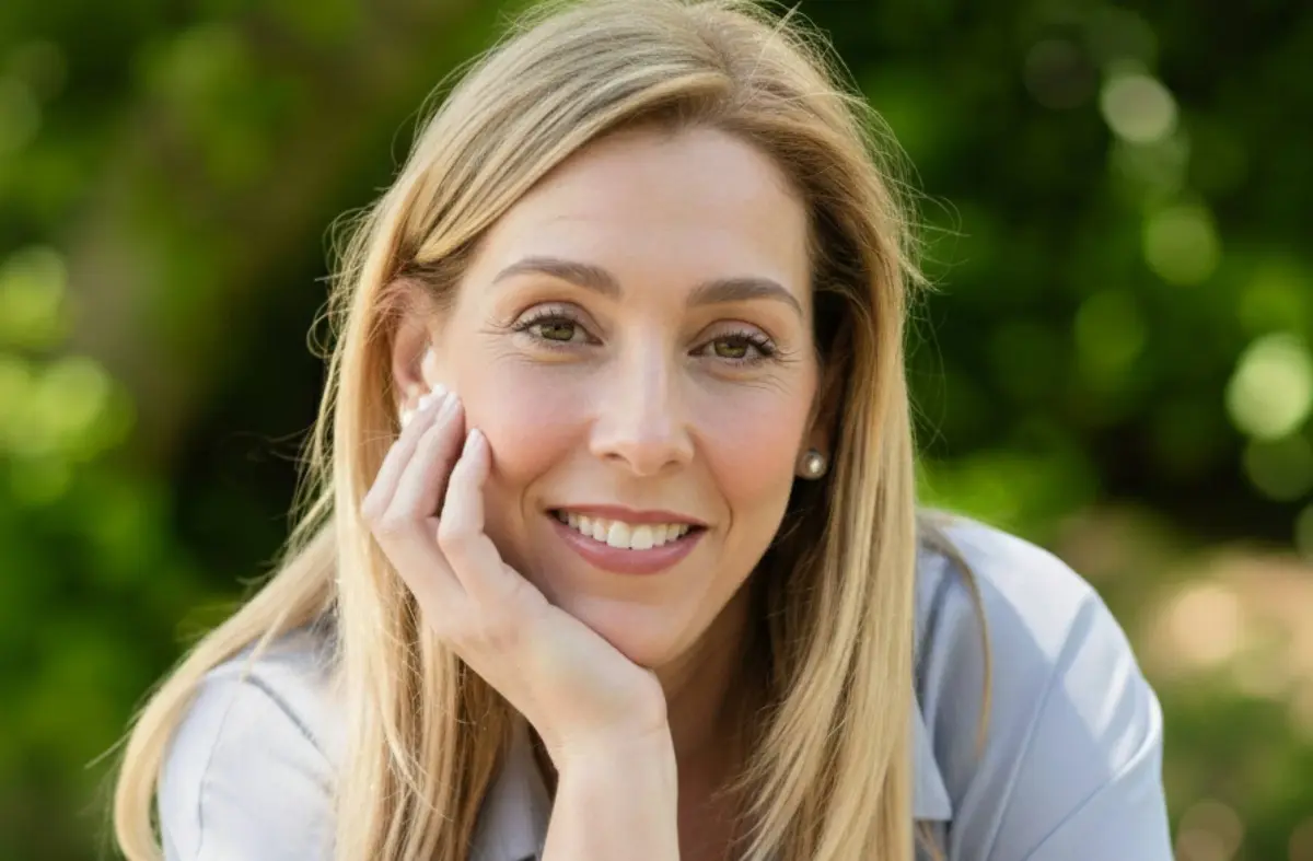 La escritora y vecina de Pozuelo Belén Visús presenta su primer libro en la Biblioteca Miguel de Cervantes