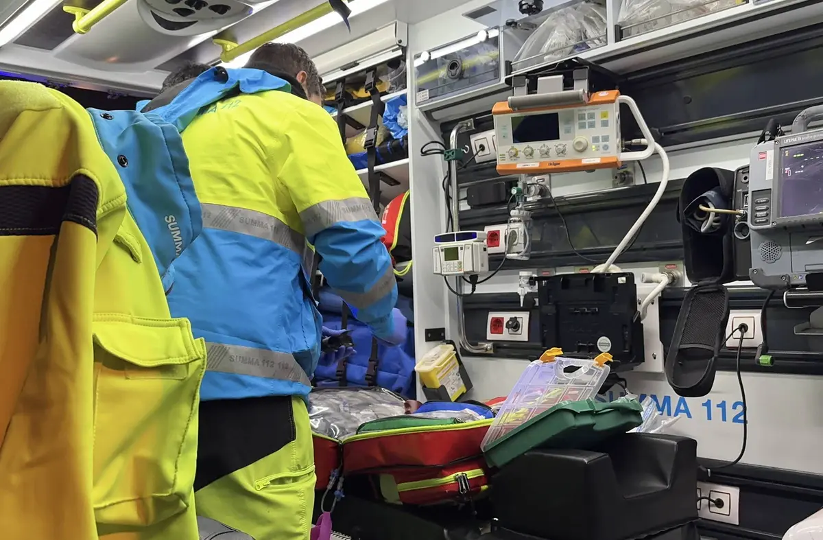 Herido grave un hombre tras caer desde una altura de 4 metros en un restaurante de Pozuelo