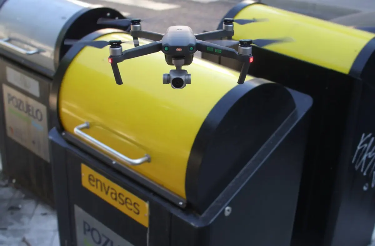 Pozuelo activa una flota de drones que supervisará el correcto reciclaje