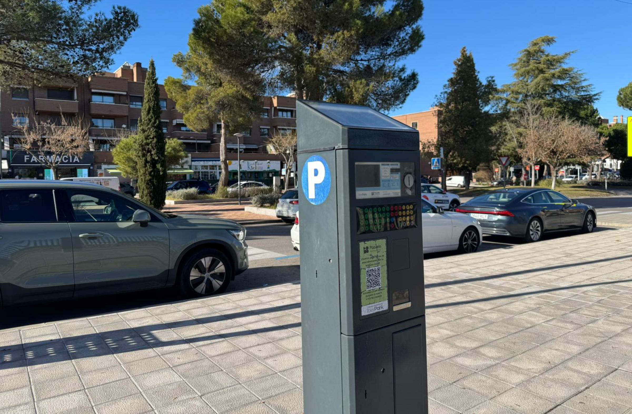 
                                                    VOX Pozuelo propone un nuevo sistema de estacionamiento gratuito en la localidad