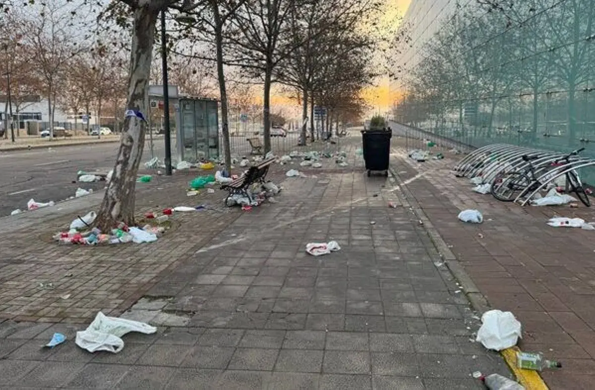 Botellón y molestias: el PSOE de Pozuelo lleva al Pleno las quejas vecinales sobre las fiestas navideñas