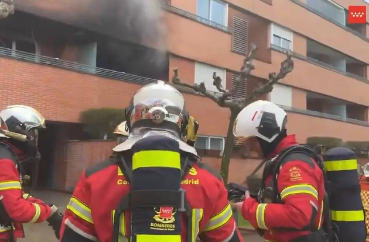 Un incendio arrasa una vivienda en Pozuelo de Alarcón 