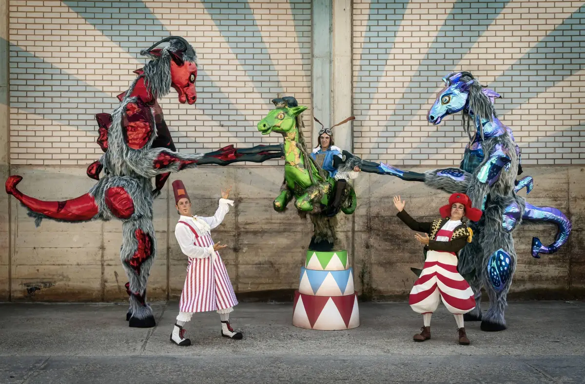 TEATRO DE CALLE. 'Carrusel ambulante'. 7 de Junio en Majadahonda