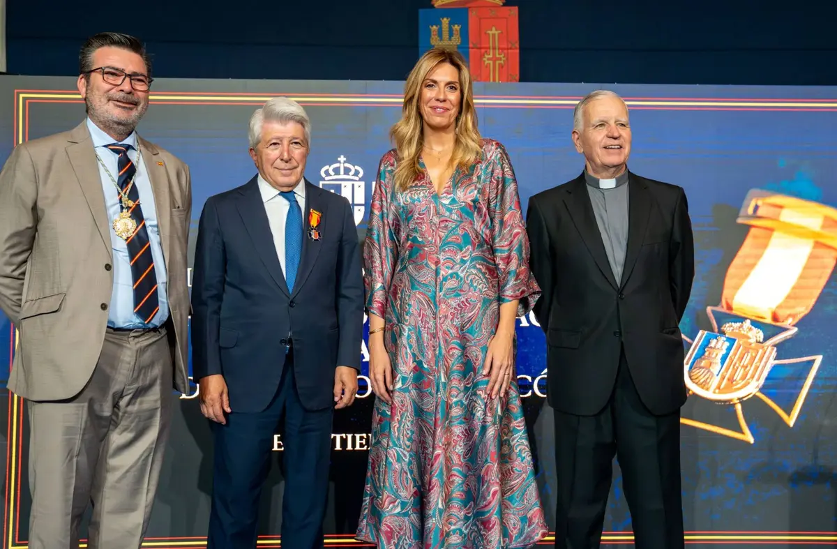     Pozuelo distingue a Enrique Cerezo, la Congregación de la Consolación y el párraco de Caná con sus máximos galardones