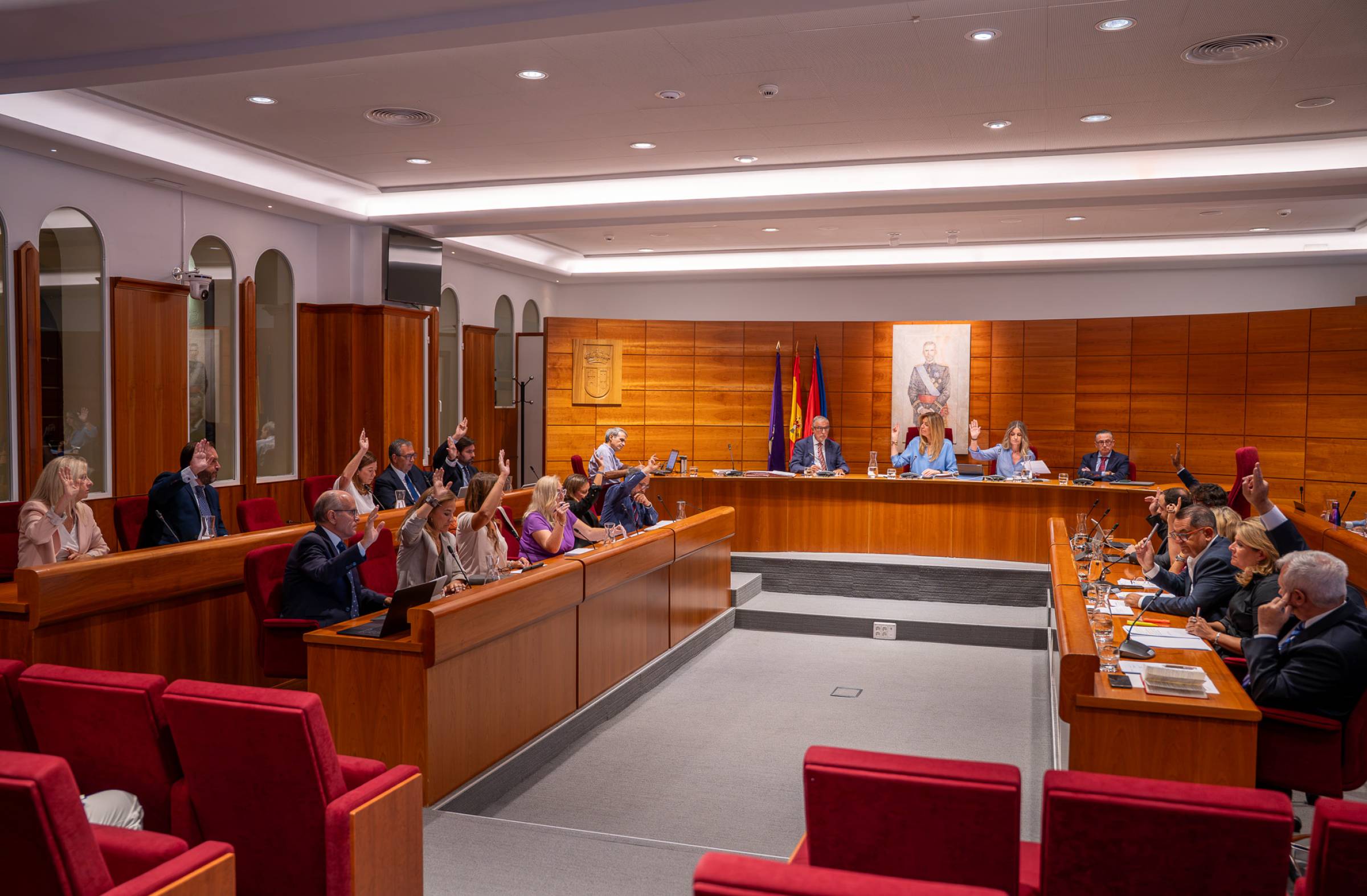
                                                    El Pleno de Pozuelo aprueba inicialmente rebajar el IBI al mínimo y eliminar la tasa de vados