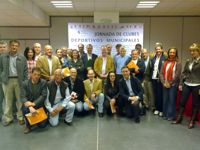Los clubes deportivos municipales se reunieron con el Alcalde y el Concejal de Deportes