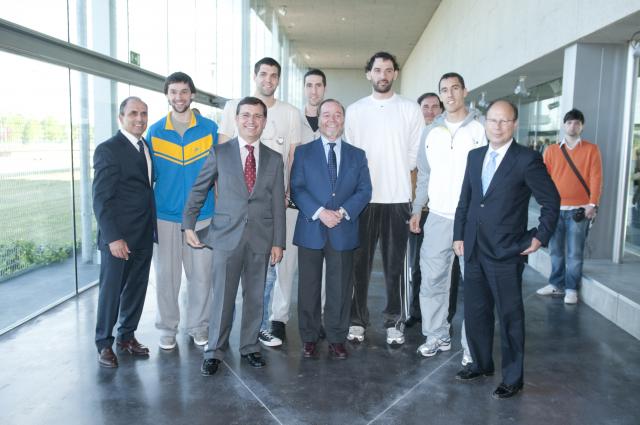 Inaugurado oficialmente el nuevo polideportivo municipal del Valle de las  Cañas - Noticias en Pozuelo
