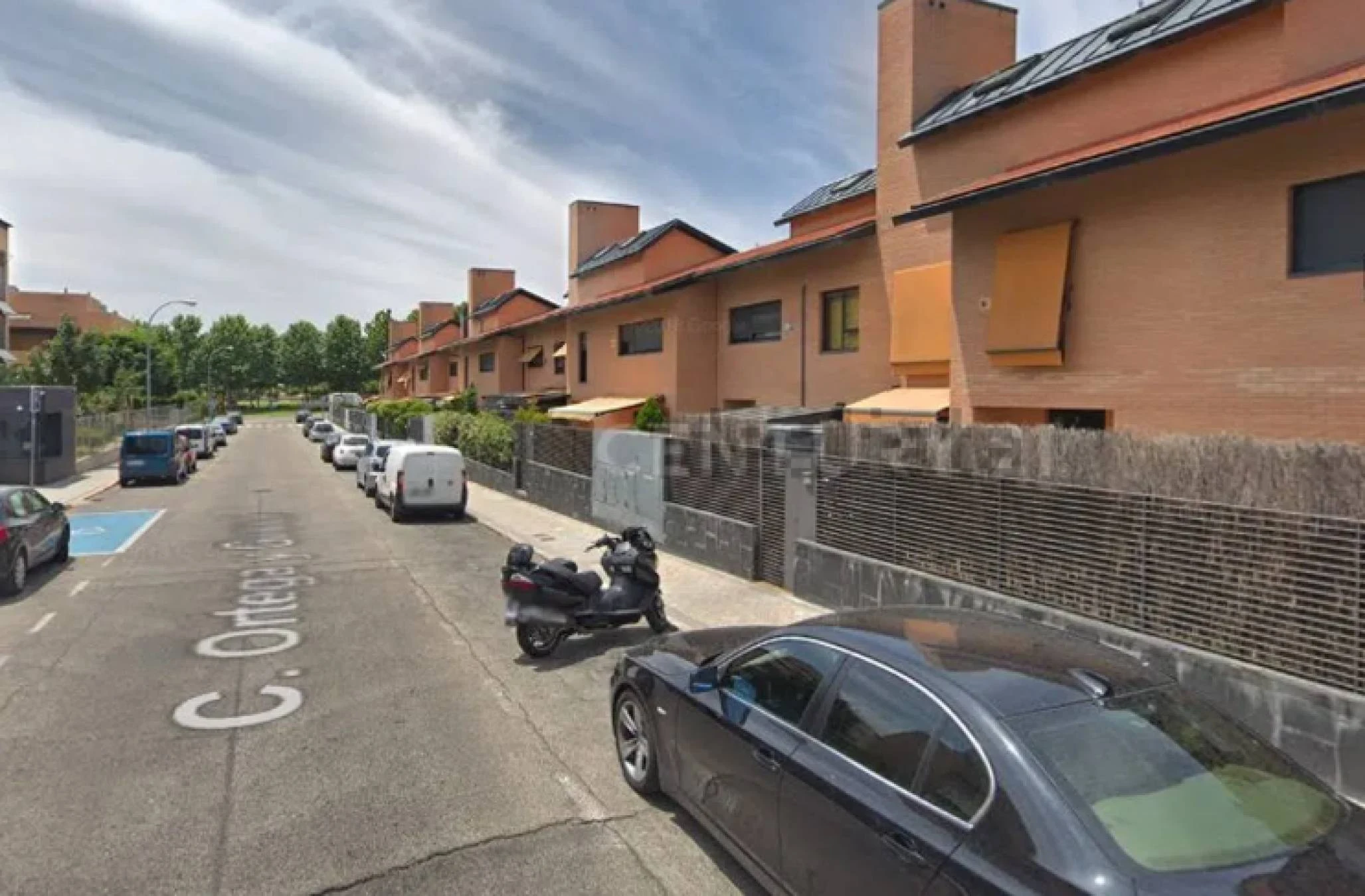 Se necesita conductor de camión