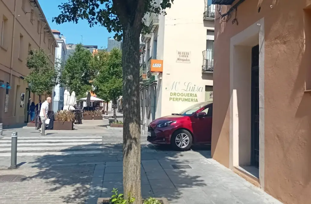 Local en venta en calle Juan de Leyva 7, San Lorenzo de El Escorial